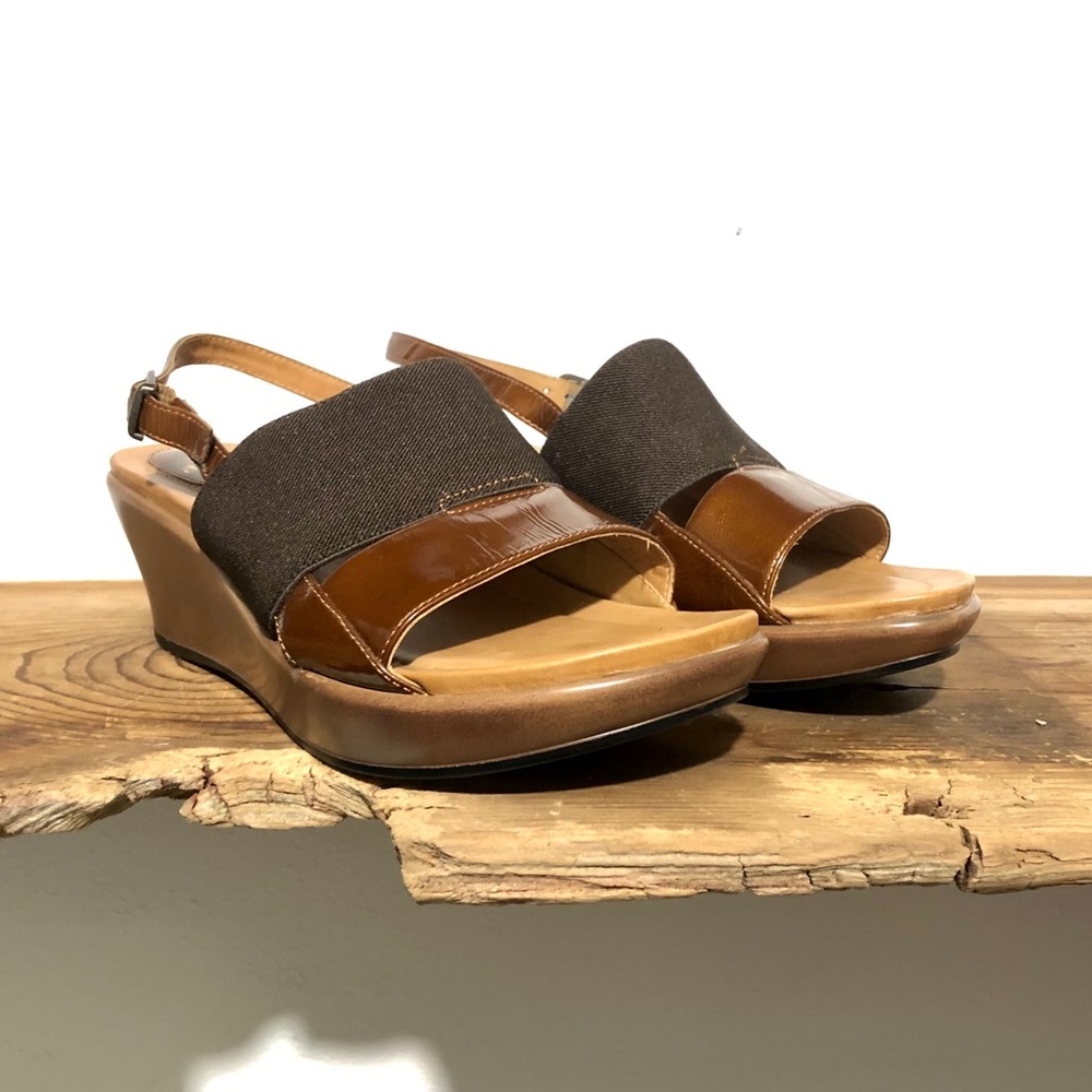 Dansko | Sling Back Wedge Sandal in Brown Size 6
